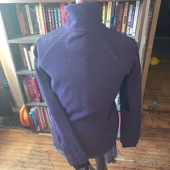 Columbia purple and pink M fleece full zip gorpcore jacket - Picture 2 of 3
